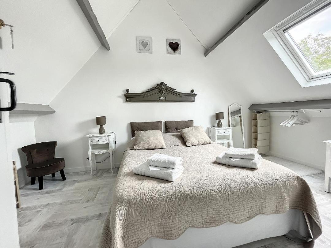 Chambres D'Hotes La Clef Des Champs Montpinchon Εξωτερικό φωτογραφία